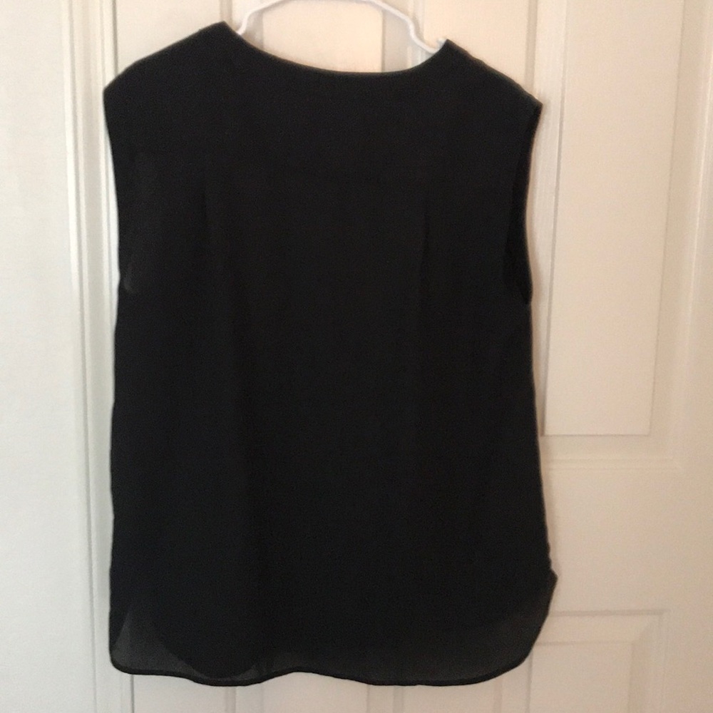 Flowy Tank Top - Picture 2 of 3